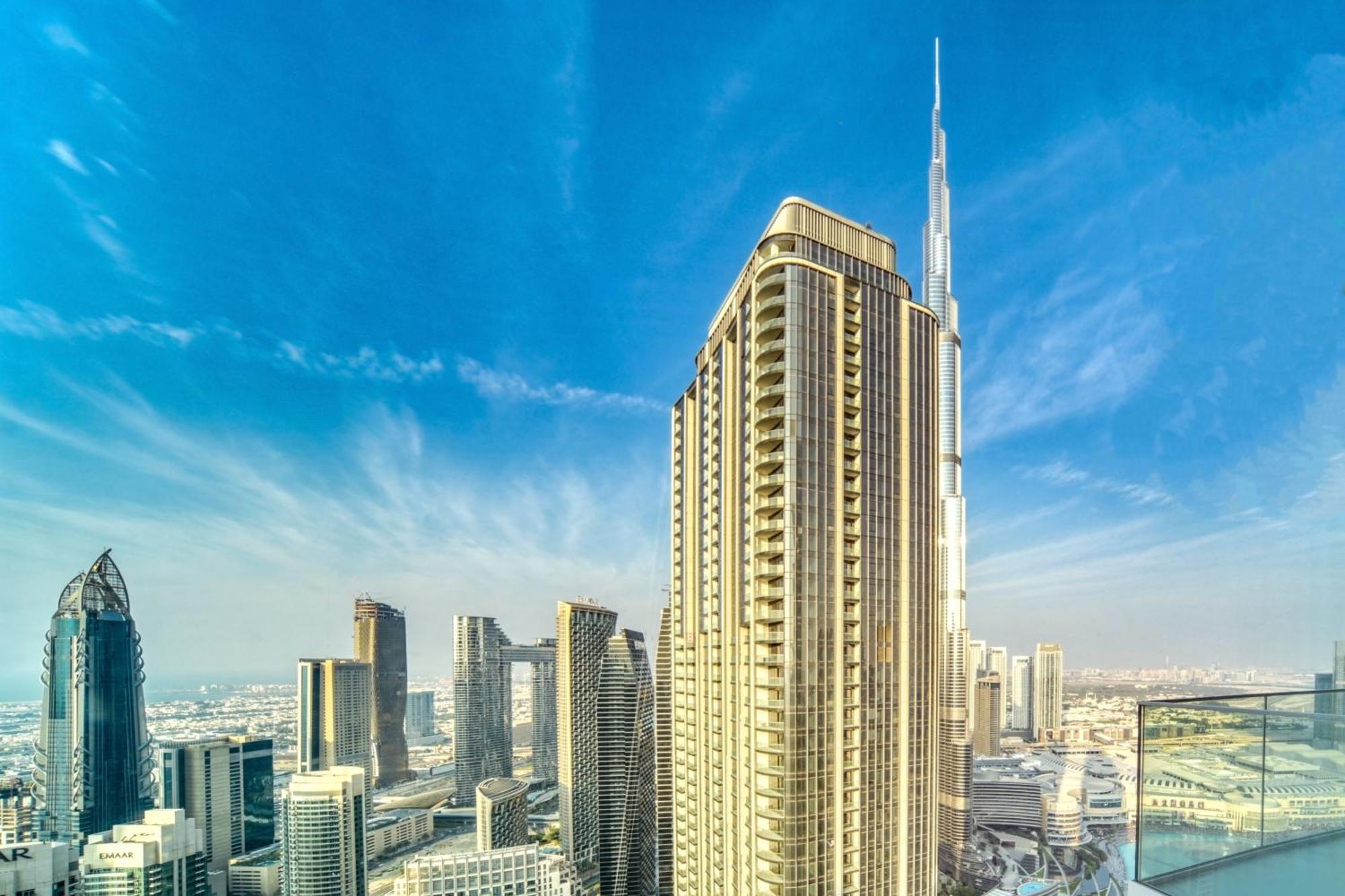 Downtown Luxury - Stunning Burj Khalifa & Sea View - 5 Minutes Walk To Dubai Mall Exterior photo
